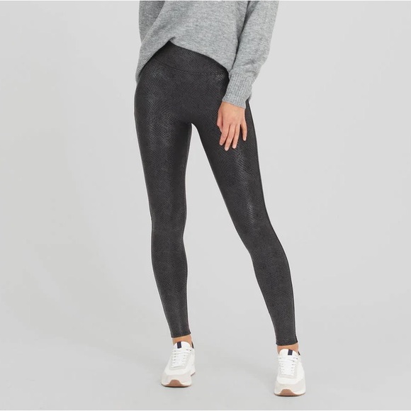 SPANX Pants - Spanx matte metallic snakeskin high waisted leggings